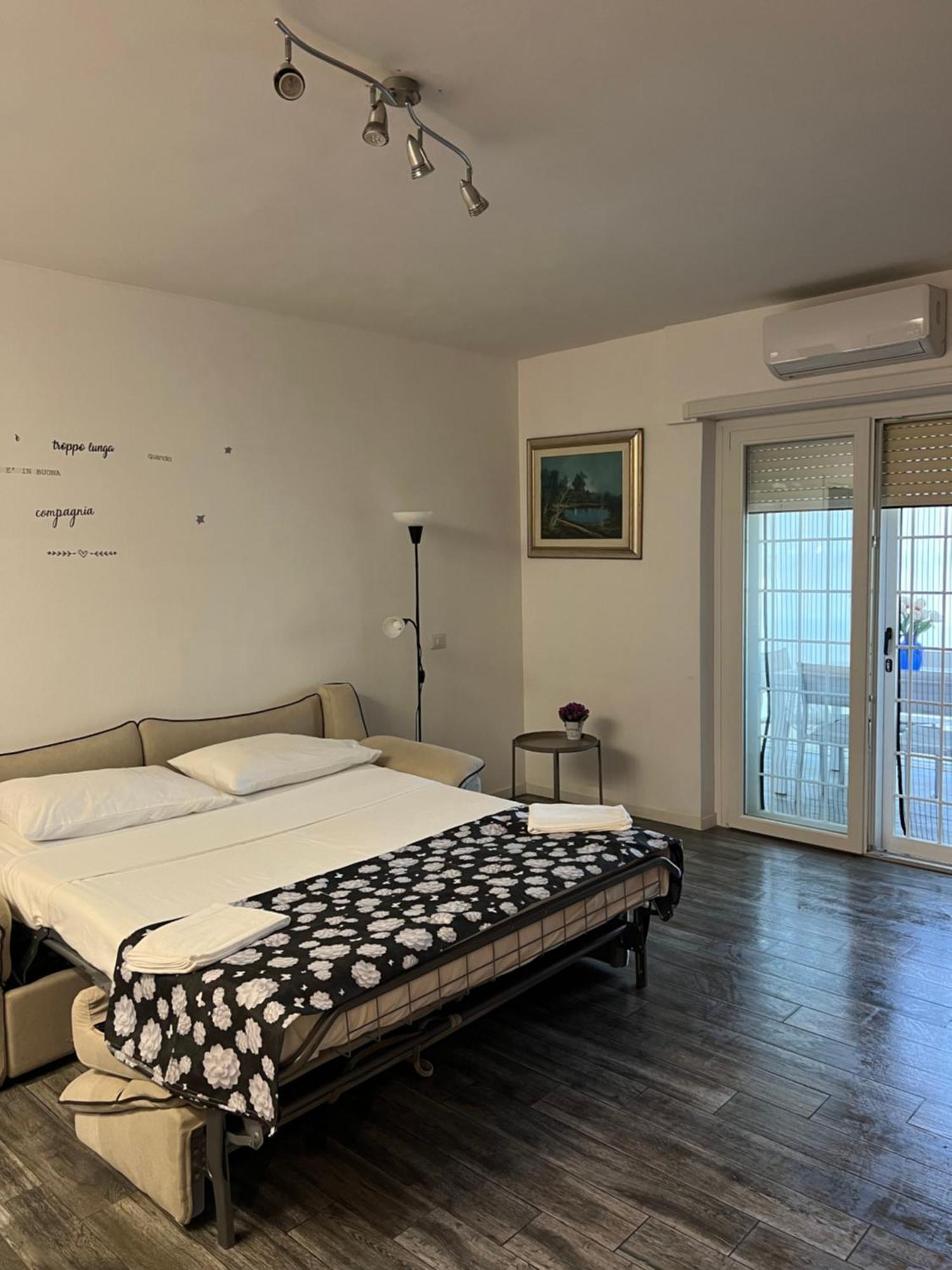 רומא Appartamento Zona Torrino מראה חיצוני תמונה